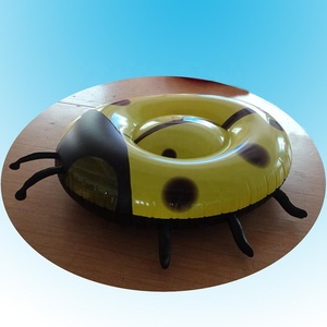 Jouet gonflable de piscine en forme de coccinelle jaune, en plastique, pour l'extérieur - Product Image 1