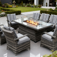 Ensemble de meubles de patio d'extérieur en rotin personnalisés tout temps avec table de foyer | Ensemble de canapés de jardin en osier 8 places avec dessus en verre