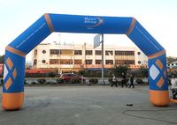 Voûte gonflable personnalisée de 4m 5m pour la promotion d'événements commerciaux annonçant des décorations gonflables