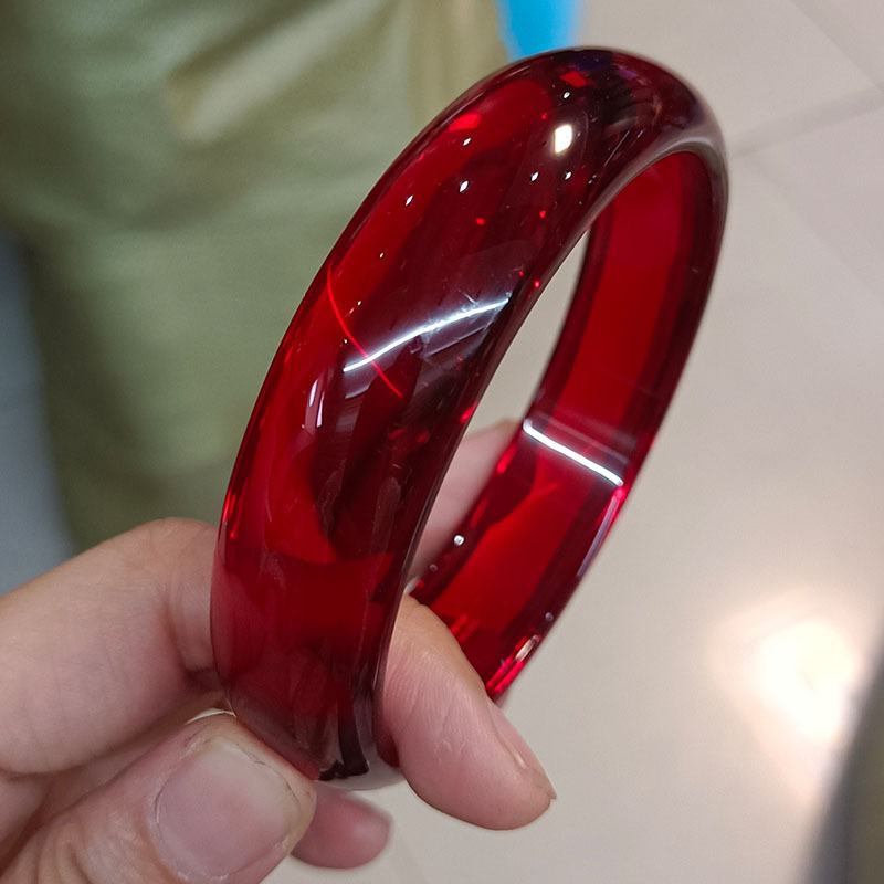 Women's Artificial Lamber Blood Perkinper Acrylic Bracelet