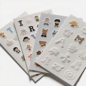 Hojas Holográficas Autoadhesivas Resistentes a los Rayos UV y al Agua, Etiqueta de PVC Transparente con Diseño de Anime, Adhesivos con Logotipo Personalizado Troquelados - Product Image 4