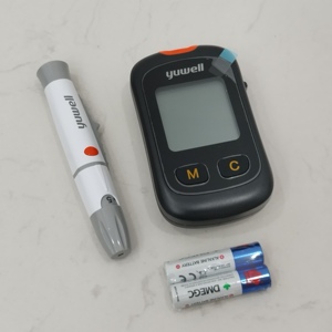 Appareils médicaux professionnels, test de glycémie rapide et portable, haute précision, <span class=keywords><strong>mini</strong></span> lecteur de glycémie numérique électrique avec bandelettes - Product Image 2