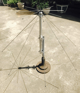 เสาอากาศกลางแจ้งแบบวงกว้าง 25-3000mhz ทำจากสแตนเลส สำหรับสถานีฐาน รุ่น Discone Antenna D130 - Product Image 3