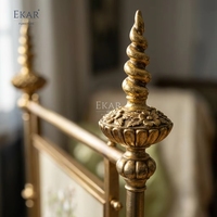 Pembatas Ruangan Sutra Berlapis Emas Aurelian |   Partisi Lukis Tangan Klasik Prancis Mewah - EKAR
