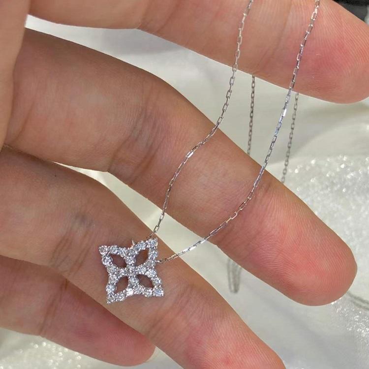 Cadena blanca de 16 pulgadas.