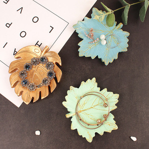 Leaf Shape Jewelry Tray Plastic Resin Storage Organizer For Necklace Earrings Bracelet Display Decorative <b>Gift</b> Item - Product Image 1