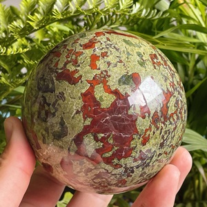 Vente en gros de boule de cristal en pierre de sang de <span class=keywords><strong>dragon</strong></span> naturel poli Ornements de bureau pour la maison Guérison Artisanat Graduation de Noël - Product Image 4