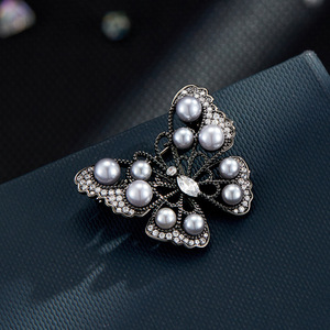 Freshwater Pearl Openwork Butterfly Brooch Zinc Alloy Women's Fashion Accessory Any Occasion - Product Image 4
