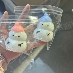 ของเล่นบีบคลายเครียดรูปตุ๊กตาหิมะคริสต์มาส TPR นิ่มยอดนิยม บีบมอลโทสได้ ของเล่นส่งเสริมการขายสำหรับเด็กและผู้ใหญ่ - Product Image 5