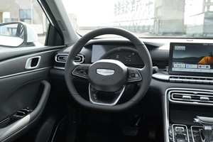 En stock – Nouvelle <span class=keywords><strong>berline</strong></span> Geely Emgrand 2026 1.5L essence, intérieur de luxe, conduite à gauche, prête pour livraison immédiate - Product Image 4