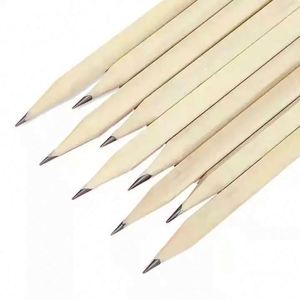 Crayon promotionnel en bois à mine HB avec logo personnalisé pour usage professionnel - Product Image 1
