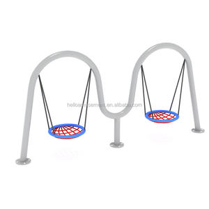 Custom Make Tree Swings Nid d'oiseau Swing Équipement de parc extérieur à thème Balançoire en bois en vente - Product Image 3