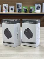 Chargeur mural GaN 65W avec écran LED intelligent |   Câble rétractable intégré PD/QC3.0 pour appareil photo et écouteurs |   Chargeur de voyage compact OTP