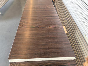 <span class=keywords><strong>Porte</strong></span> de <span class=keywords><strong>garage</strong></span> en acier à panneaux affleurants sur mesure avec texture de <span class=keywords><strong>bois</strong></span> naturel et fenêtres verticales, portes de <span class=keywords><strong>garage</strong></span> contemporaines à lattes - Product Image 5