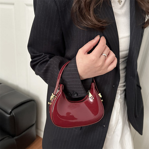 <span class=keywords><strong>Sac</strong></span> à main de luxe français de niche, mini <span class=keywords><strong>sac</strong></span> pour femme en polyester, style étranger exquis, fermeture éclair demi-lune, tendance - Product Image 4