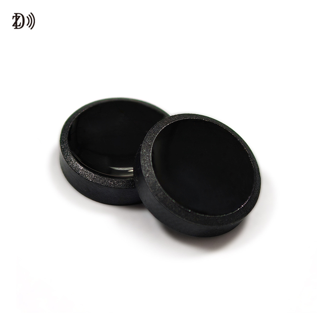 Customized 18mm Circular with Holes Washable ICODE SLIX2 RFID Laundry Coin Tag PPS Dry-clean Resistant for Hotel Linen RFID Tag