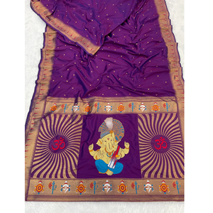 Saree en soie Wine Paithani avec des motifs de dieu Ganpati tissés Zari et des frontières traditionnelles pour une célébration ethnique divine et royale - Product Image 2