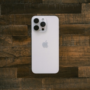 Vidrio <span class=keywords><strong>de</strong></span> Alta Calidad A+ para <span class=keywords><strong>iPhone</strong></span> 15 Pro Max 256GB o 128GB, Nuevo y Original, Desbloqueado, Teléfono <span class=keywords><strong>de</strong></span> Gama Alta a <span class=keywords><strong>un</strong></span> <span class=keywords><strong>Precio</strong></span> Increíble - Product Image 2