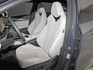 Para VW ID UNYX hecho en China nueva energía eléctrica de alta velocidad Motors565KM/621KM 5 asientos EV 2WD 4WD coche híbrido con un motor de accionamiento - Product Image 4