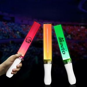 แท่งไฟ LED พกพา 15 สี ปรับแต่งโลโก้ได้ ปลอดสารพิษ ใช้แบตเตอรี่แบบสี่เหลี่ยม 3*AAA สำหรับงานคอนเสิร์ตปีใหม่จีน ปาร์ตี้ และงานอื่นๆ - Product Image 2