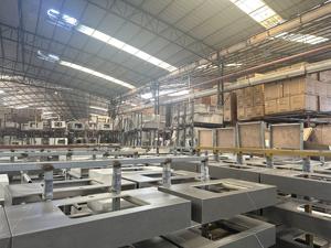 GODI, mueble de tocador de baño flotante moderno personalizado de 42 pulgadas, tocador de Hotel colgante de pared inteligente, acabado de laca, madera contrachapada impermeable - Product Image 5