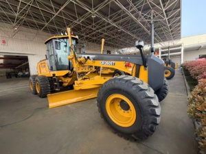 Bestselling Products Brand New Heavy-duty 260hp Motor Grader Gr2605 Mining with Front Blade and Rear Ripper Good Price for Sale - Product Image 3