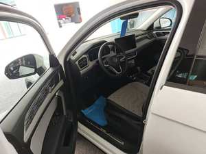 Para <span class=keywords><strong>Touran</strong></span> TAYRON Tanyue 2023 380TSI 4L, Tracción en las Cuatro Ruedas, Versión <span class=keywords><strong>R</strong></span>-<span class=keywords><strong>Line</strong></span> de Alta Energía, Emisión Euro VI, 5349 km de Kilometraje - Product Image 6