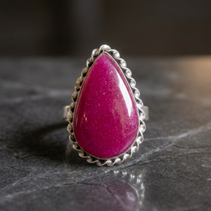 Bague en rubis pour femme, style vintage, pierre précieuse taille poire, argent sterling 925, cadeau de fiançailles, de mariage ou d'anniversaire - Product Image 1