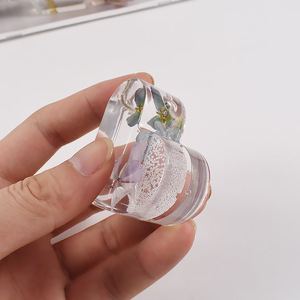 Nieuwe Ideeën 3D Wolkvormige Siliconen Mal voor Harsgieten, Zeep- en Kaarsenmalen, DIY Epoxyhars Kristalambacht, Handgemaakte Taartgereedschappen - Product Image 2
