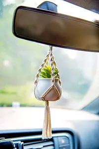 Hot Koop Mini Macrame Plant Hanger Achteruitkijkspiegel Auto Cactus Charm Decor Tiny Car Succulent Geschenken Voor Plant Lover