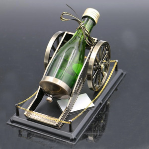 Louis XVIII geformte <span class=keywords><strong>Auto</strong></span> XO Flasche flüssige Parfüm Kanone Stil <span class=keywords><strong>Auto</strong></span> Luft verteiler Aroma Zubehör <span class=keywords><strong>Auto</strong></span> Lufter frischer <span class=keywords><strong>Auto</strong></span> Duft - Product Image 4