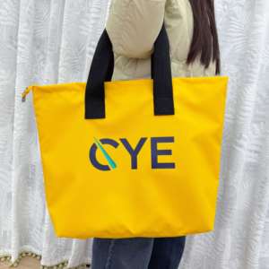 Sacs de shopping en nylon de 16 pouces avec logo personnalisé, sacs de plage réutilisables jaunes, sacs de voyage imperméables avec poignée noire - Product Image 4