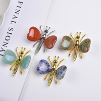 Vente en gros d'ornements en cristal jade amour papillon libellule ailes coeur pêche agate micro animal DIY