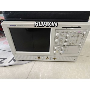 Oscilloscope numérique à phosphore TEKTRONIX TDS5032B d'occasion hx - Product Image 2