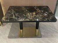 Table de salle à manger rectangulaire moderne de luxe avec plateau en marbre noir et base en acier inoxydable, mobilier commercial pour café, bistrot, hôtel
