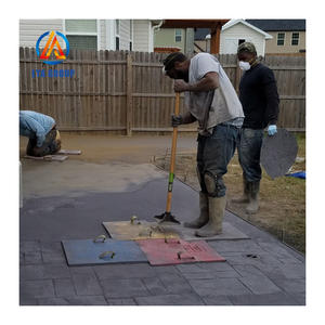 Cetakan stempel batu beton cetak karet bahan PP desain beragam berlekuk lanskap - Product Image 1