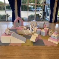 Ensemble de jeux d'intérieur pour enfants de haute qualité, palette de couleurs macaron, design personnalisé, équipement de jeu, aire de jeux souple pour enfants