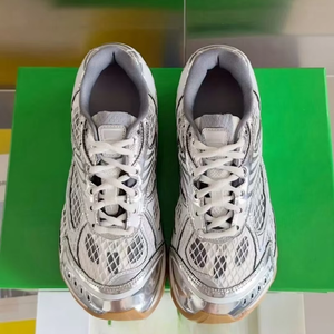 Оригинальные высококачественные повседневные кроссовки для бега с низким верхом, серебристые кроссовки в стиле ретро, модные сетчатые противоскользящие кроссовки для ходьбы - Product Image 3