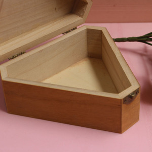Hình Dạng Hình Tam Giác Sơn Nhỏ Bằng Gỗ Quà Tặng Bao Bì Hộp Với Bản Lề Nắp - Product Image 5