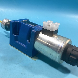 R901341853 4WE10E73-5X/EG24N9K4/A12M โซลินอยด์วาล์วแบบเปียก 3 ตำแหน่ง 4 ทิศทาง - Product Image 5