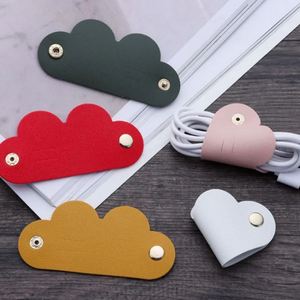 ที่เก็บสายหูฟังแบบหนีบ น่ารัก ลายเมฆ ทำจากหนัง PU ขายดี ใช้ได้ทุกวัน - Product Image 2
