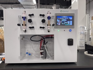 Banco di Prova per Elettrolisi di Precisione da Tavolo, Stazione R&D a Cella Singola per Idrogeno, Alcalina/<span class=keywords><strong>AEM</strong></span>/Acqua di Mare, Purezza 99%, CarbonXtech EQ-H-1.0 - Product Image 2