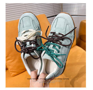 أحذية رياضية نسائية عصرية بتصميم كلاسيكي لعام 2026، أحذية فورست غامب الجلدية، أحذية رياضية كاجوال لزيادة الطول ونمط المشي - Product Image 4