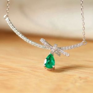 จี้เพชรทรงหยดน้ำมรกต 0.4 กะรัต ดีไซน์ทองคำขาว 18k ยี่ห้อซินฟลาย - Product Image 4