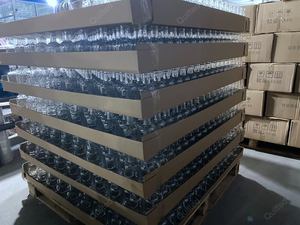 Bottiglie di Vetro Rotonde da 50ml, 100ml, 200ml, 375ml, 500ml, 750ml per Vodka, Brandy, Whiskey, Gin, Rum, <span class=keywords><strong>Tequila</strong></span> con Tappo in Sughero e Superficie Incisa all'Acido - Product Image 5