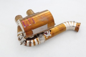 Sistema de Escape Catback de Titanio con Válvula de Diseño Personalizado, Pulido Espejo, Tubos de Escape Premium de 1.2 mm de Grosor para <span class=keywords><strong>Ferrari</strong></span> <span class=keywords><strong>FF</strong></span>/F12 6.2 V12 1 - Product Image 6