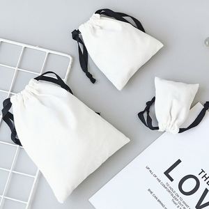 Pochette en toile de coton 9x11cm 8oz avec cordon de serrage pour le rangement de cosmétiques ou de rouges à lèvres - Product Image 4