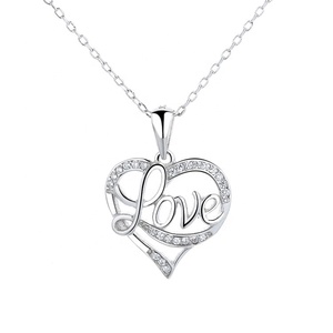 Gioielli da Matrimonio, Ciondolo a Tre Cuori in Argento 925 Massiccio, Collana con Pendente d'Amore per Regalo di San Valentino - Product Image 4