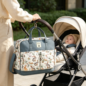 防水マタニティハンドバッグ斜めストラップ付き旅行用おむつトート,ベビーチェンジングバッグメッセンジャー大型マット付き - Product Image 3