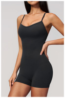Combinaison de sport dos nu pour femme, combinaison de yoga à bretelles croisées, justaucorps de gym une pièce, unitard court sexy et ajusté pour le fitness